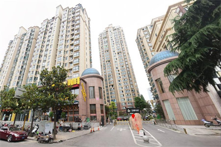 四实，佛山中学附近丽景名郡电梯房96平，51万可分期！